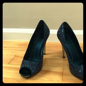 Blue glitter pumps